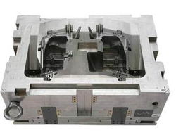 開發各類汽車內外飾件塑料模具